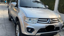 Pearl white Mitsubishi Montero 2014 for sale in Automatic
