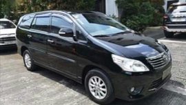 Black Toyota Innova 2012 for sale in Manual