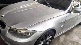 Selling Silver Bmw 3-Series 2011 in Quezon City