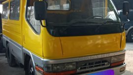 Yellow Mitsubishi Fuso 2015 for sale in Manual