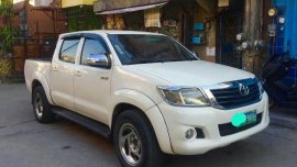 Sell White 2007 Toyota Hilux in Taytay