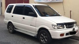Selling Isuzu Crosswind 2003 in Quezon City