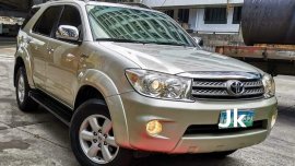 Selling Toyota Fortuner 2010 in Manila