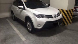 White Toyota Rav4 2014 Automatic for sale