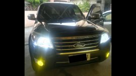 Ford Everest 2010 at 105000 km for sale in Bacoor