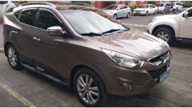 Silver Hyundai Tucson 2011 for sale in Automatic