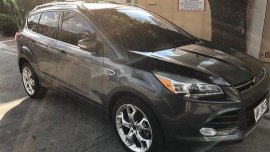 Grey Ford Escape 2015 at 27000 km for sale