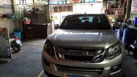 Selling Silver Isuzu D-Max 2015 Truck at 14000 km