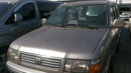 Selling Toyota Revo 2000 in Manila