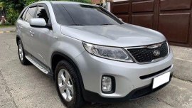 Selling Silver Kia Sorento 2014 at 52400 km