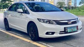 Selling White Honda Civic 2012 at 29000 km 