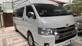 White Toyota Grandia 2016 for sale in Automatic