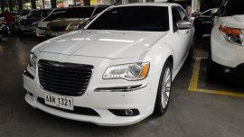 Selling White Chrysler 300c 2014 Automatic Gasoline 