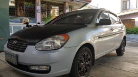 Pearlwhite Hyundai Accent 2004 for sale in Manila