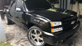 Selling Chevrolet Silverado 2003 in Makati