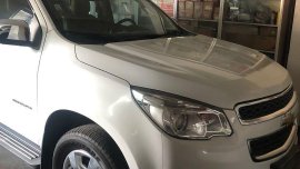 White Chevrolet Trailblazer 2013 for sale in Manila