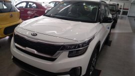 Selling White Kia Seltos 2020 in Manila