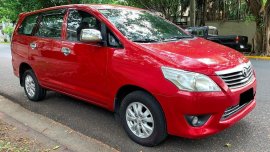 Red Toyota Innova 2012 for sale in Makati