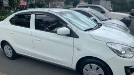 Selling White Mitsubishi Mirage g4 2015 in Pasig