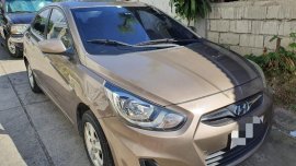 Selling Beige Hyundai Accent 2012 in Manila