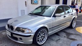 Silver Bmw 318I 2000 for sale in Automatic