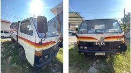 Selling White Isuzu Elf 1984 in Subic