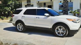 White Ford Explorer 2014 for sale in Automatic