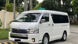 White Toyota Grandia 2014 for sale in Automatic