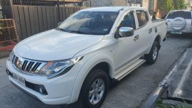 Selling White Mitsubishi Strada 2015 in Antipolo