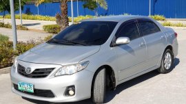 Selling Silver Toyota Corolla altis 2013 in Manila