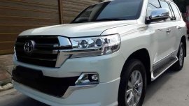 White Toyota Land Cruiser 2020 for sale in Valenzuela