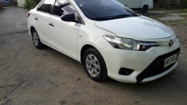 Sell White 2014 Toyota Vios in Rosario