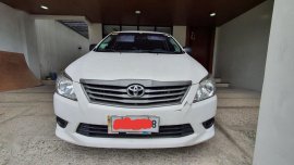 White Toyota Innova 2015 for sale in Manual