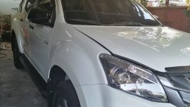 Selling White Isuzu D-Max 2016 in Quezon City