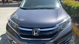 Grey Honda Cr-V 2017 for sale in Manila