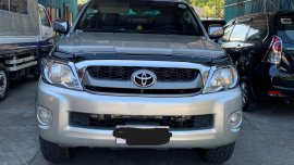 Sell Silver 2011 Toyota Hilux in Baliuag