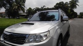 Selling White Subaru Forester 2009 in Manila