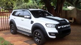 Selling White Ford Everest 2015 in Muntinlupa
