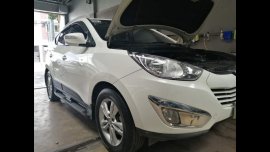 Selling White Hyundai Tucson 2012 in Malolos