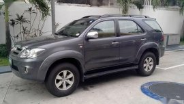 Grey Toyota Fortuner 2006 for sale in Automatic