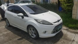 White Ford Fiesta 2013 for sale in Automatic
