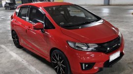 Red Honda Jazz 2015 for sale in Urdaneta