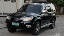 Selling Black Ford Everest 2012 in Quezon City