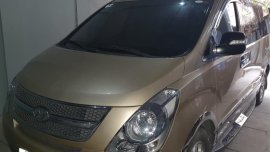Sell 2010 Hyundai Starex in Pasig
