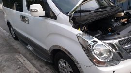 White Hyundai Starex 2013 for sale in Pasig