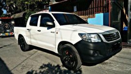 White Toyota Hilux 2012 for sale in Manual