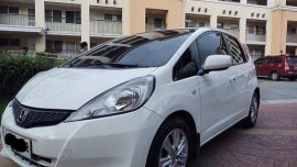 White Honda Jazz 2013 at 43000 km for sale  