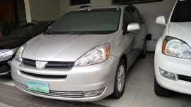 Silver Toyota Sienna 2004 for sale in Quezon City