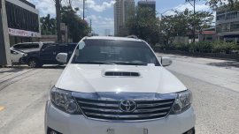 Selling White Toyota Fortuner 2014 in Pasig