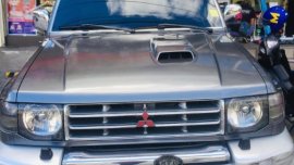 Silver Mitsubishi Pajero 1998 for sale in Manual